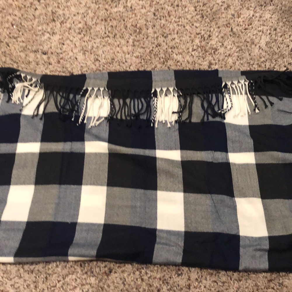 Plush scarf